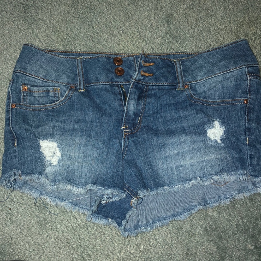 Short denim shorts